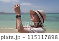 女模特，沖繩美麗的海灘，碧海藍天 115117898