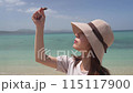 女模特，沖繩美麗的海灘，碧海藍天 115117900