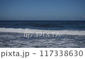 海浪拍打又返回。海岸風光影片素材 117338630