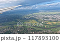 飛機的鄉村景色 117893100