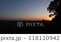 夕暮れから夜景に移るHolyGrail 118110942