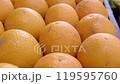Panorama of oranges at a lively Italian market 119595760