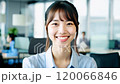 Smiling Japanese woman in the office 120066846