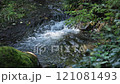 水のせせらぎ 121081493
