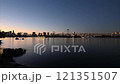 [延時] 東京灣黃昏、彩虹橋和海灣城市景觀/東京 121351507