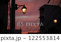 街角　夕暮れランプ　 122553814