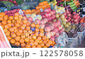 grocery store hopping 122578058