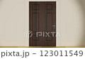 木目調のドアが開くアニメーション 123011549