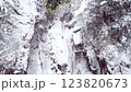 長野県南木曽町　冬の柿其渓谷の景色 123820673