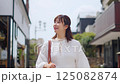 一位在川越旅行的女性 125082874