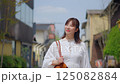 一位在川越旅行的女性 125082884
