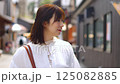 一位在川越旅行的女性 125082885