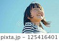 充滿幸福的微笑日本女孩的肖像（孩子，孩子，可愛，有趣，愛） 125416401