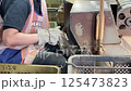 鰹節製造 125473823