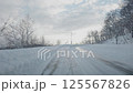 冬道の峠走行 アイスバーン つるつる路面 125567826