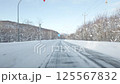 冬道の走行 アイスバーン つるつる路面 125567832
