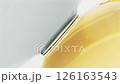 金色和白色液體融合 126163543