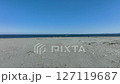 【ドローン空撮】青い海と青い空と砂浜 127119687