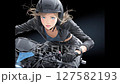 女性ライダーのアップのアニメ素材 127582193