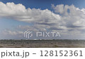 沖縄の青い空と海 128152361