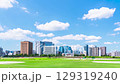【神奈川県・川崎市】緑豊かな多摩川緑地 青空広がる川崎の街並み タイムラプス tilt up 【神奈川県・川崎市】緑豊かな多摩川緑地 青空広がる川崎の街並み タイムラプス tilt up 129319240
