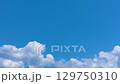 流れる雲と青空のタイムラプス　夏　8月 129750310