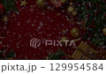クリスマスプレゼントとスノーマンで彩る華やかなクリスマスカード 129954584
