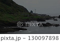 羽越本線 あつみ温泉-五十川/日本海 鈴漁港付近を走る下り特急「いなほ」 E653系 新緑 130097898