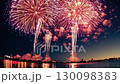 【湖畔に響く光の音】静寂を彩る打ち上げ花火の瞬間 130098383