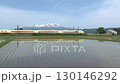 ี羽越本線 砂越-東酒田/鳥海山を背景に水田地帯を走る特急「いなほ」E653系 サイドパーン 130146292