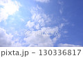 天空中飄浮著壯觀的雲朵 130336817