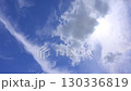 天空中飄浮著壯觀的雲朵 130336819