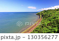 内浦湾（噴火湾）沿いを走る函館本線の特急列車 130356277