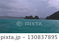 卡凱羅馬島海面上的雨水 130837895