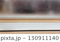 回転寿司のレーン、ベルトコンベアで運ばれてくる寿司 130911140