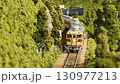 碓氷峠の鉄道模型ジオラマを走るキハ82系特急列車　特急白鳥 130977213