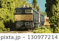 碓氷峠の鉄道模型ジオラマを走るキハ82系特急列車　特急白鳥 130977214