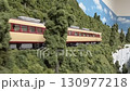 碓氷峠の鉄道模型ジオラマを走るキハ82系特急列車　特急白鳥 130977218