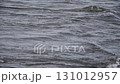 スーパースロー映像：夏の青い海と、打ち寄せる波を手持ち撮影 131012957