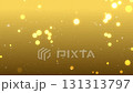 小さな光がゆっくりと上昇する金色の背景アニメーション 131313797