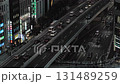 夕暮れラッシュアワー：首都高の車列　その下に伸びる歩道橋  |  首都高速3号渋谷線 東京 131489259