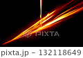 黒背景で輝くオレンジ色の剣閃アニメ素材 132118649