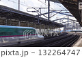 那須塩原駅を高速通過する新幹線はやぶさ 那須塩原駅を高速通過する新幹線はやぶさ 132264747