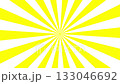 回転する白と黄色の放射線 133046692