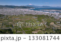 清水の街並みと富士山の空撮 (横移動) 清水の街並みと富士山の空撮 (横移動) 133081744