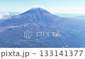 海抜3,688mの上空から富士山を望む360度ラダー旋回・壮大な空撮4K映像 133141377