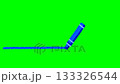 青いクレヨンで左から右に線を引く 133326544