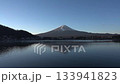 [8K to 4K] Beautiful inverted Fuji reflected in Lake Kawaguchiko in the early morning. A spectacular view of nature enveloped in the tranquility of midwinter. 133941823