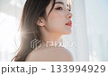 綺麗な女性のビューティーイメージ 133994929
