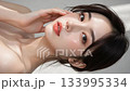 綺麗な女性のビューティーイメージ 133995334